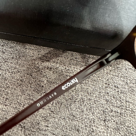 OWNDAYS Prescription Eyeglasses - Picture 4 of 5